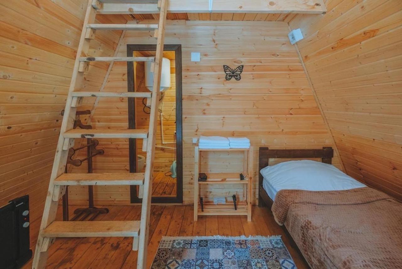 Bude Mestia Cottages エクステリア 写真