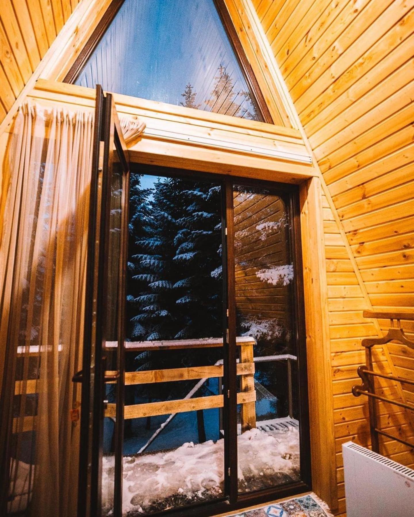 Bude Mestia Cottages エクステリア 写真