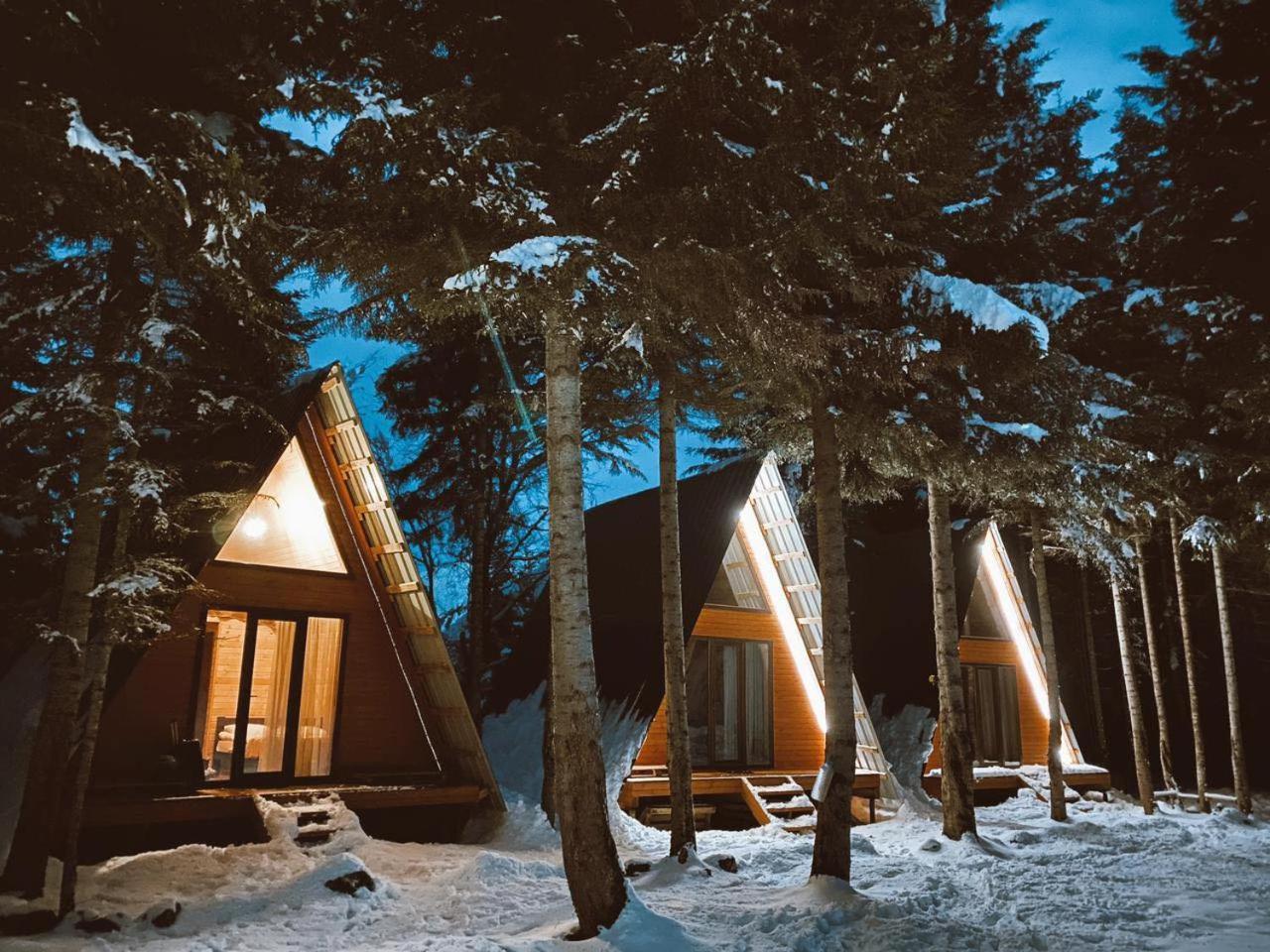 Bude Mestia Cottages エクステリア 写真