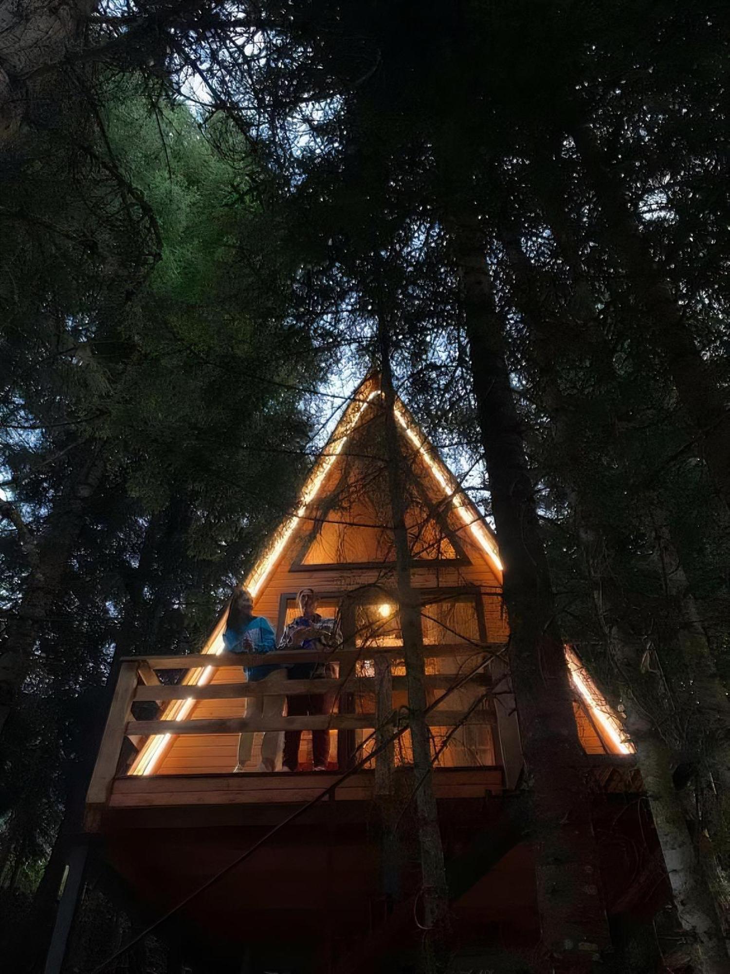 Bude Mestia Cottages エクステリア 写真
